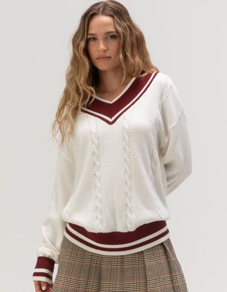 2024 Back-to-School Style: Pre-Fall Outfits and Accessories You Need for September, back to school outfits, casual outfits, autumn school outfits, casual school outfits, women school outfits, early fall outfit