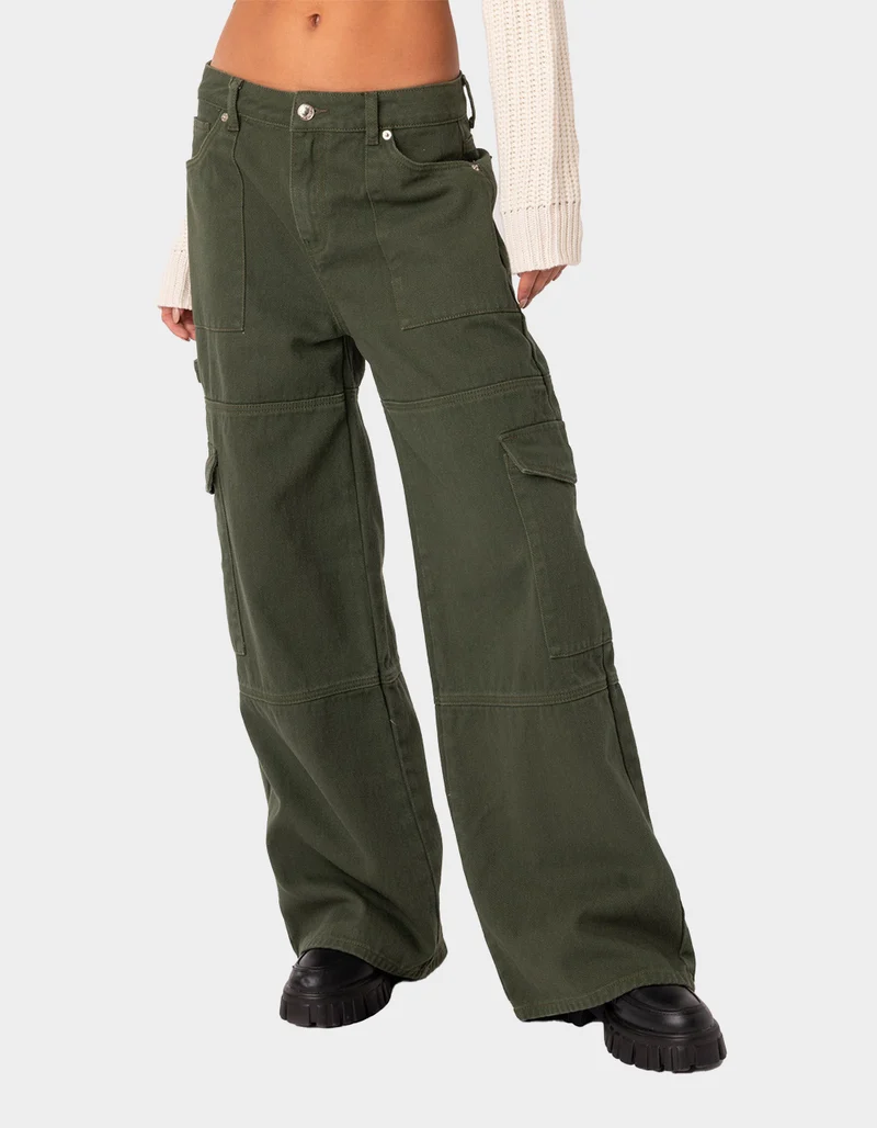 2024 Back-to-School Style: Pre-Fall Outfits and Accessories You Need for September, back to school outfits, casual outfits, autumn school outfits, casual school outfits, women school outfits, early fall outfit